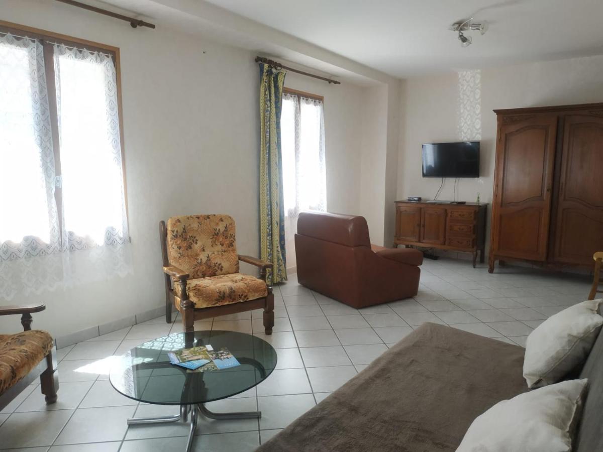 Classic House Apartment Argentat Bagian luar foto